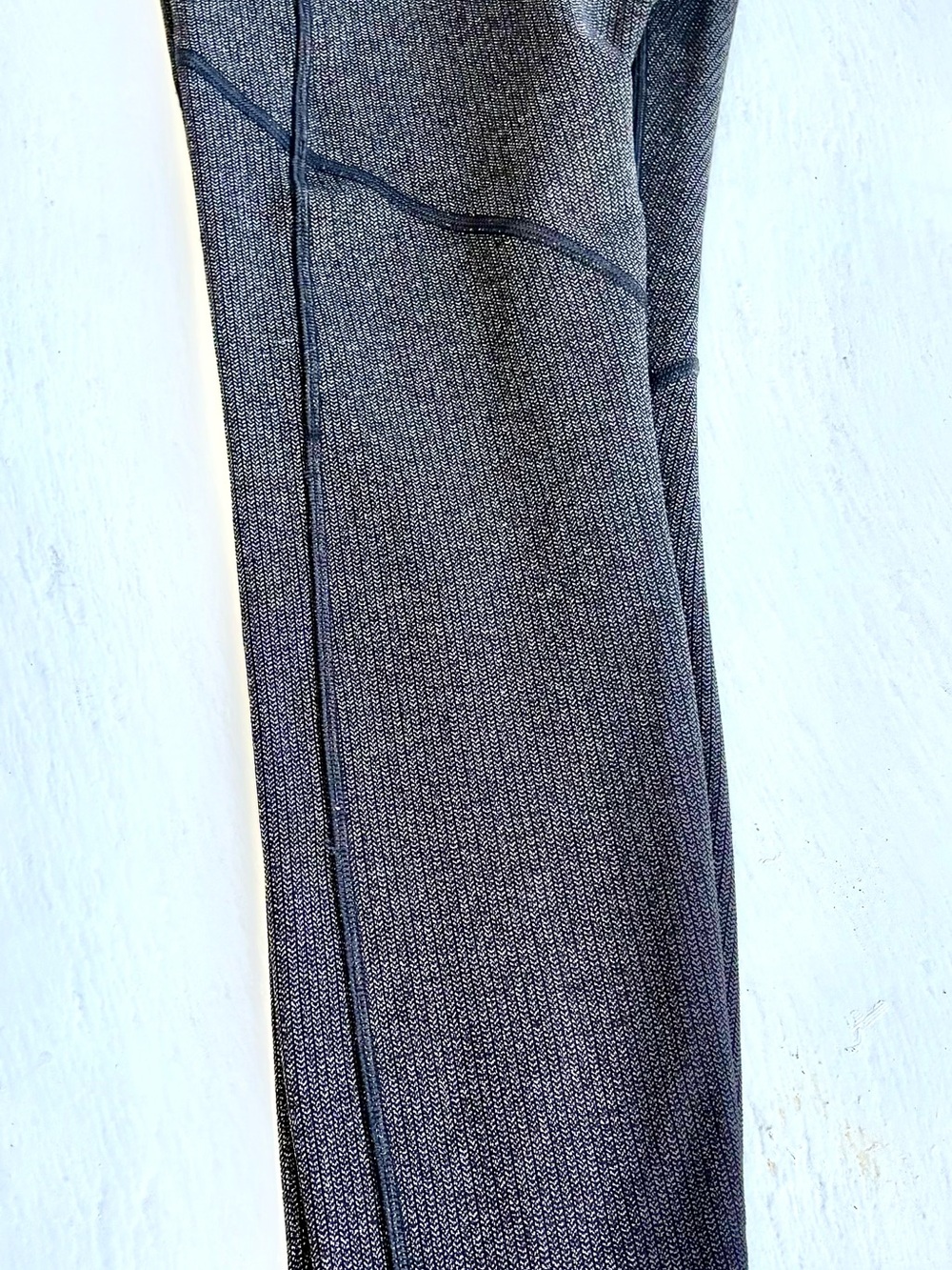 Lululemon leggings Heather gray size 8